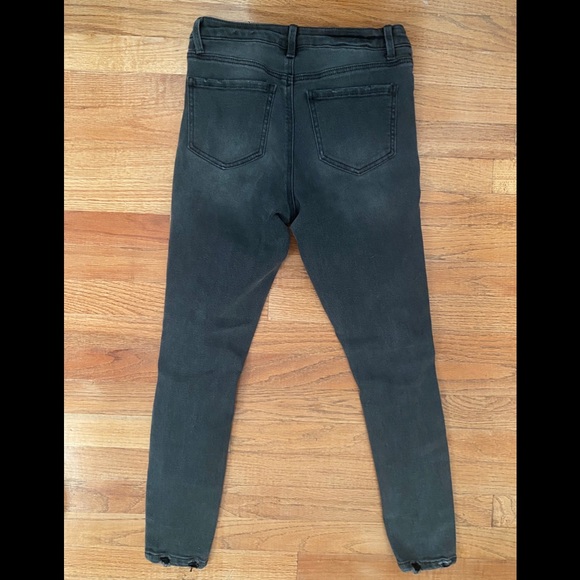 Size 5 High Rise Ripped Jeans - Picture 3 of 7